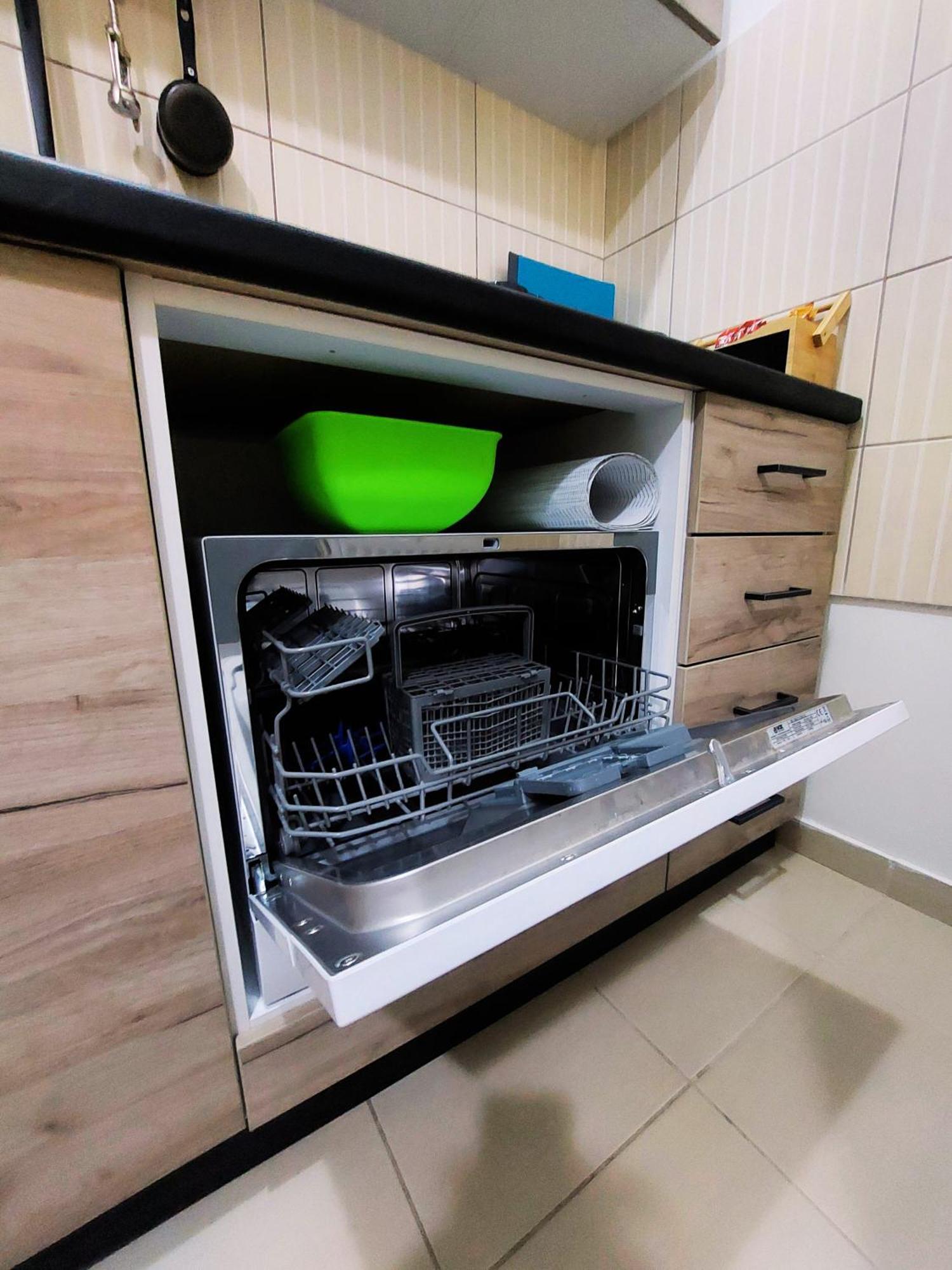 Xo Apartman Sremska Mitrovica Buitenkant foto